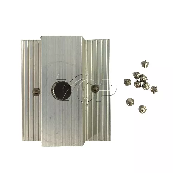 Solar clamp na may grounding pin