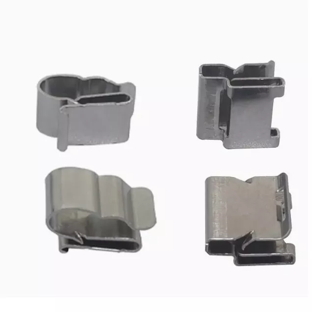 Solar power cable clip
